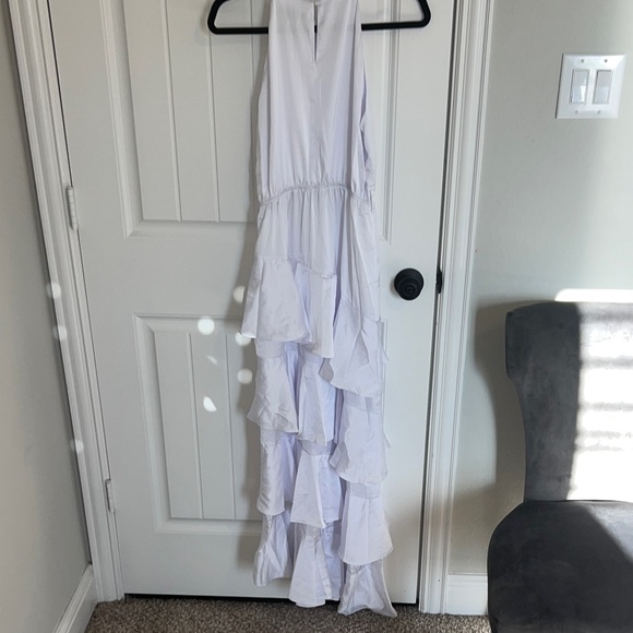 Petal & Pup Beautiful Annalise Ruffle Satin Dress White Maxi Dress Sz 4! - Picture 9 of 14